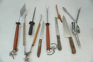 lot 254 image: Kitchen Knives, Grilling Utensils, Knife Sharpener, Tongs, stainless ice scoop