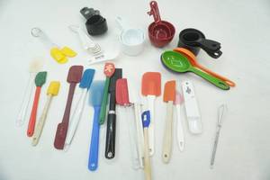 lot 256 image: Spatulas, Measuring Cups, tiny whisk
