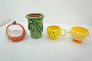 lot 307 image: Terracotta Vase, Ceramic Pumpkin Basket, Teleflora Yellow Mug, Ceramic Chicken planter-Hallmark