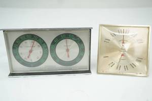 lot 313 image: vintage temp & humidity thermometers