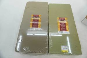 lot 360 image: NEW Dry Foam packages (2ct)