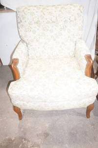lot 373 image: Vintage upholstered accent chair