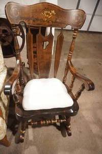 lot 374 image: Vintage American colonial-style rocking chair 26Wx44Hx33D