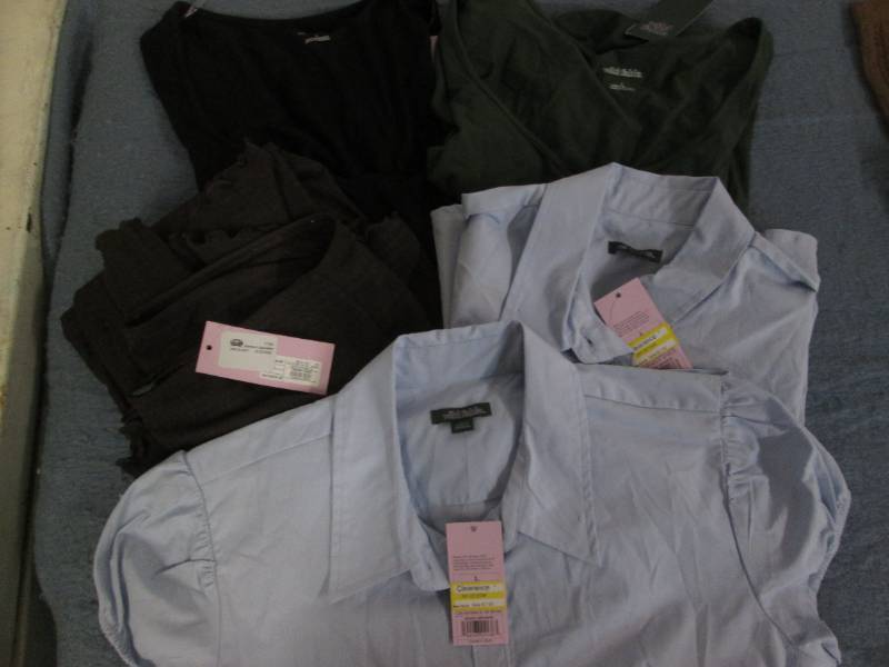 lot 672 image: size L women tops and skirt...