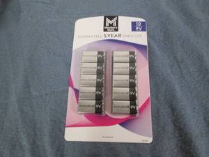 lot 9 image: 10 9 Volt batteries...