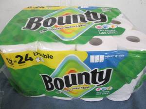 lot 21 image: 12 Double rolls of Bounty paper tow...