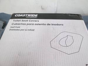 lot 42 image: Case of 20 250 pack toilet seat cov...
