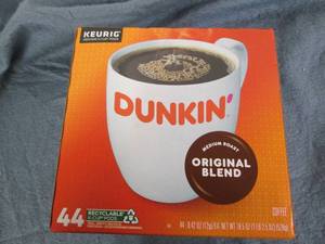 lot 44 image: 44 Dunkin Donuts medium roast Keuri...