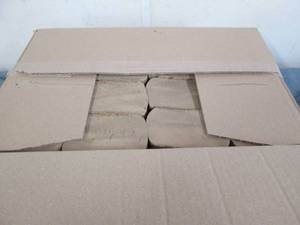 lot 73 image: 16 Packs of 250 Multifold towels...