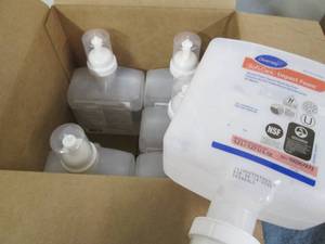 lot 84 image: 6 Bottles of Diversey soft care foa...