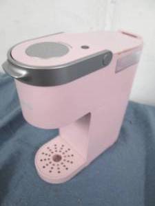 lot 117 image: Pink Keurig machine...