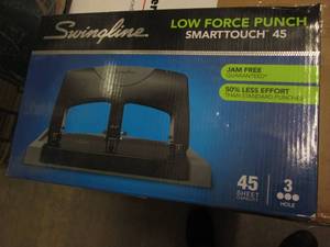 lot 145 image: Swingline low force 3 hole punch...