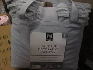 lot 167 image: 2 Faux fur decorative pillows...
