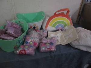 lot 177 image: Large assortment of Easter and Spri...