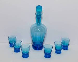 lot 34 image: Vintage Turquoise Blue Decanter Set  Includes 6 Glasses