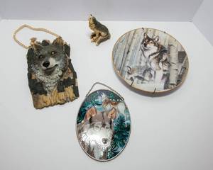 lot 35 image: Wolf Home Decor