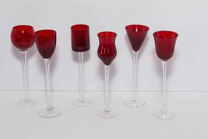 lot 62 image: Set of 6 Ruby Red Cordial Glasses