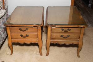 lot 106 image: French Provincial Bassett Furniture End Tables  Set of Two