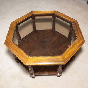 lot 110 image: Vintage Coffee Table