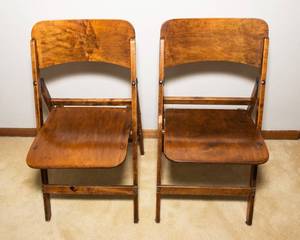 lot 121 image: Vintage Steamed Wood Folding Chairs with Metal Hardware  Set of 2