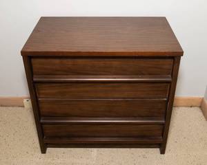 lot 202 image: Mid-Century Modern Bedside Table