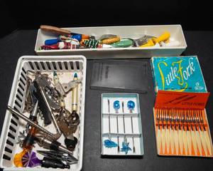 lot 183 image: Vintage Kitchen & Bar Utensil Collection