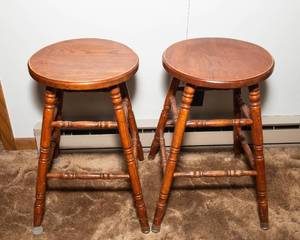 lot 212 image: Set of Two Wooden Barstools