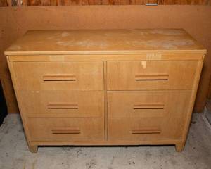lot 239 image: Vintage Dresser