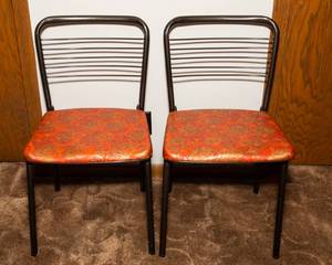 lot 235 image: Set of 2 MCM Cosco Folding Chairs