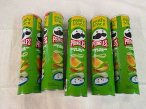 lot 39 image: MM. 12x 6.5oz Garlic Parmesan Popcorn