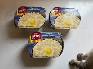 lot 53 image: CC. 3x 2lbs Resers Signature Mashed Potatoes