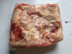 lot 58 image: CC. 8 Piece Cut up Chicken-Ready to Fry