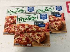 B. 3x Freschette Rising Crust Pepperoni Pizza