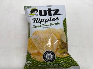 lot 218 image: SSS. 6x 7.75oz Utz Ripples-Fried Dill Pickle