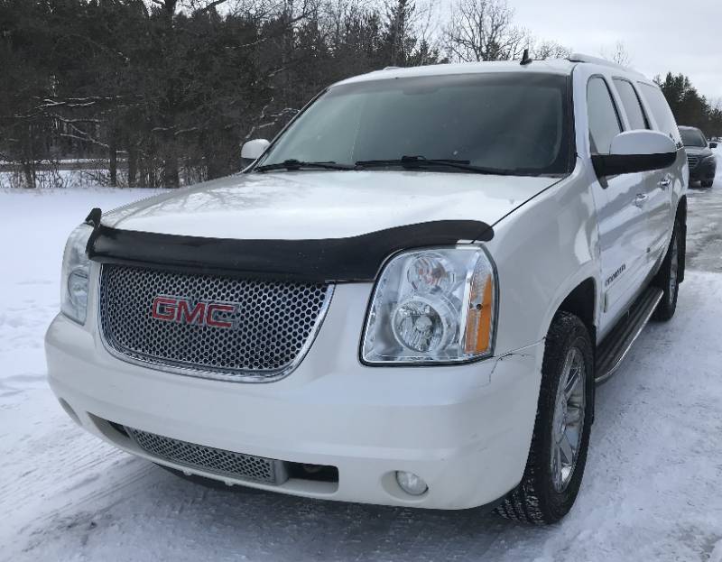 lot 1 image: 2014 GMC Yukon XL Denali AWD