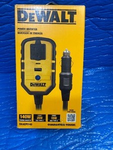 DEWALT DXAEPI140 Power Inverter