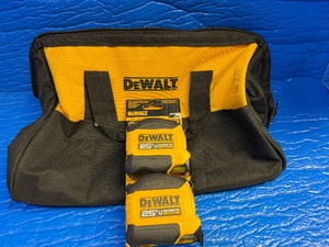 2 Pack DEWALT ATOMIC Compact Series 25 ft. Magnetic Tape Measure