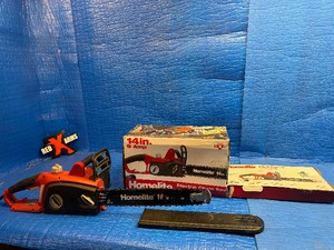 2-Homelite 14-inch 9 Amp Electric Chainsaws (Model UT43104)
