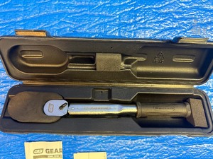 GEARWRENCH 38 Drive Preset Micrometer Torque Wrench (Model 85161)