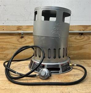 * Dyna Glo Portable Propane Convection Floor Heater, 80,000 BTU, Model# RMC-LPC80DG #5239512 Msrp $124.99