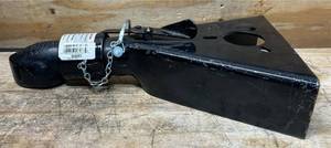 lot 226 image: Collar-Lok  A-Frame Coupler, 2 Inch Diameter, Low-Profile Latch, 7,000 lbs. Capacity, Gray PART NO 028287 Msrp $126.90