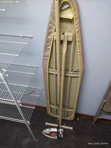 Black & Decker Iron Plus Ironing Board