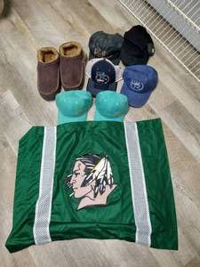 Sioux Pillowcase, Misc Caps & Slippers