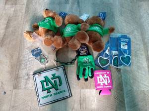 Large UND Lot - Teddy Bears, Head Bands, Etc