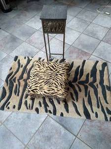 AfricanAsian Decor - Zebra & Elephant