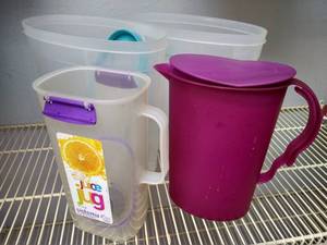 Rubbermaid Cereal Keepers & Tupperware Jug
