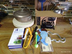 Miscellaneous Kitchen Tools Lot
