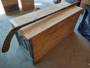 Wooden Storage Bench  Hockey Stick