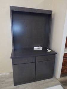 lot 10 image: Display Cabinet