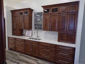 lot 11 image: Dark Brown Kitchen